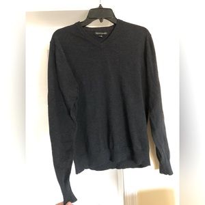 Grayish Black Tricots St. Raphael Men’s size Medium Sweater